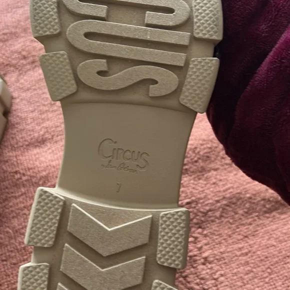 Circus by Sam Edelman Cream Chunky Boots - Picture 3 of 5